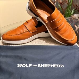 Wolf & Shepherd Crossover Loafer